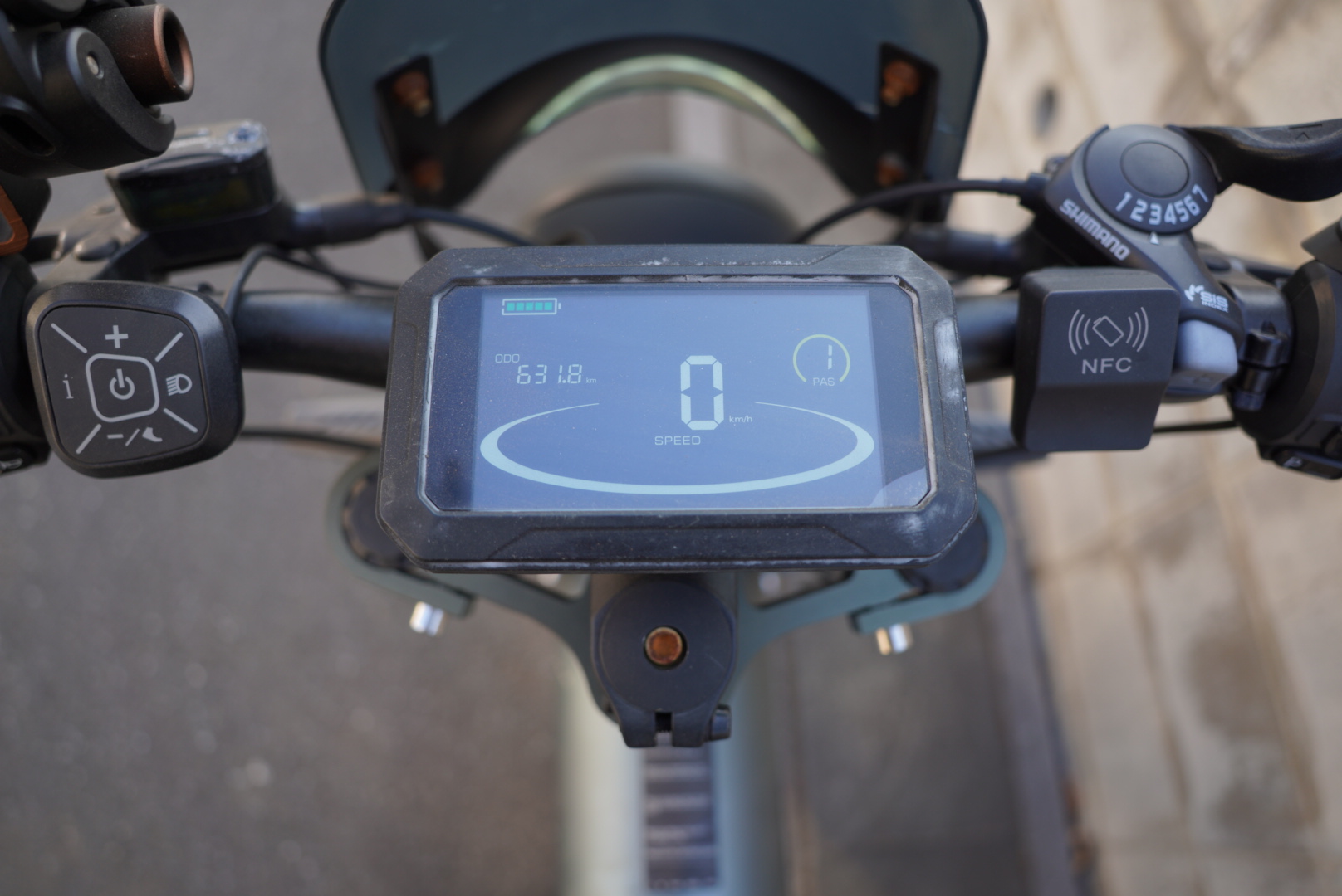 COSWHEEL MIRAI S ハンドル周り