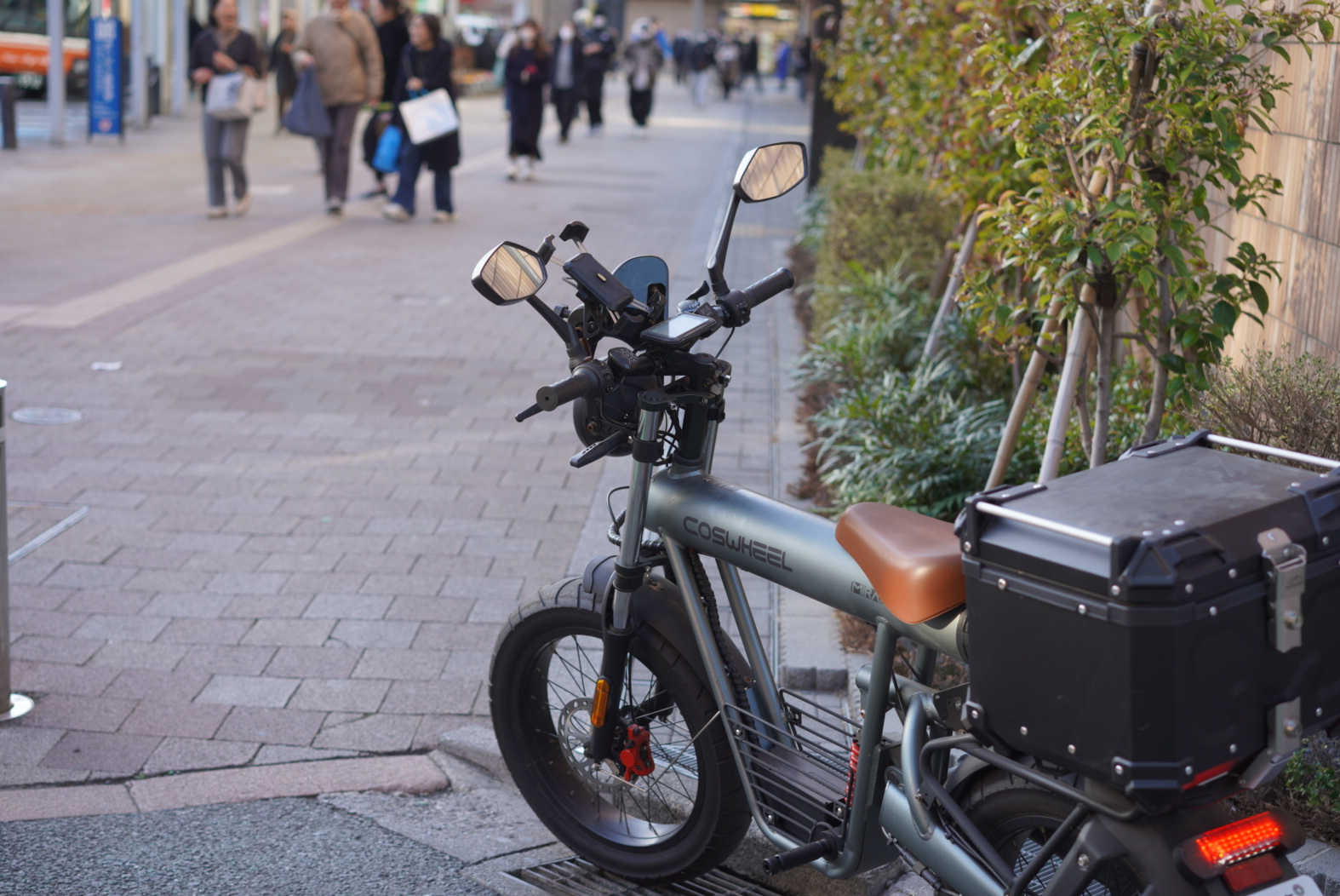 町中のCOSWHEEL MIRAI S